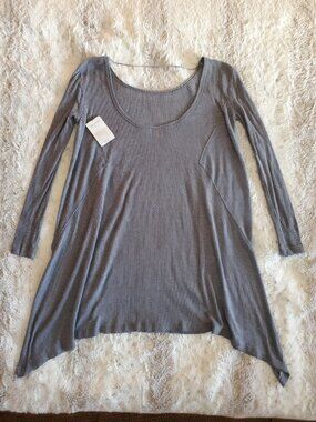 Free People Incredible Oversized Waffle Tee Knit Asymmetrical Size S Gray